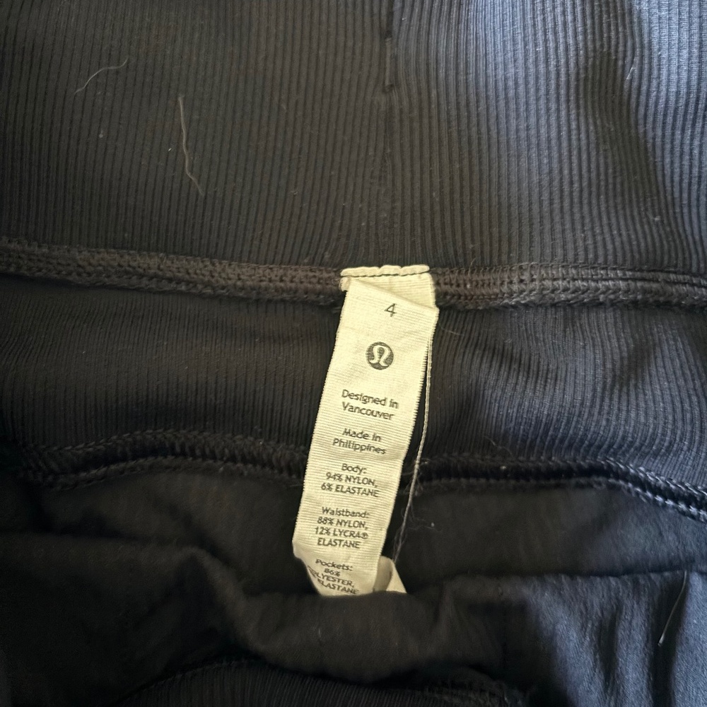 Lululemon jogger pants 4